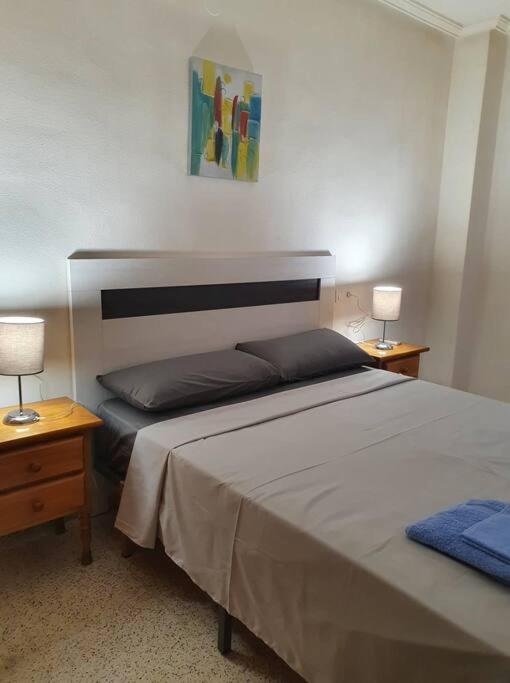 Spanish Style Apartment Near The Beach 또레비에하 외부 사진