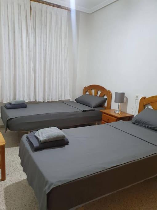 Spanish Style Apartment Near The Beach 또레비에하 외부 사진